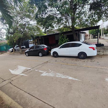 Aparta Estudios Mubarak Barranquilla  Bagian luar foto